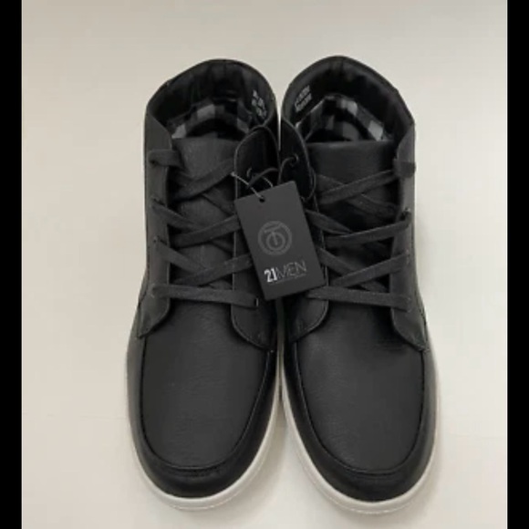 Forever 21 Black Chukka Boots Mens Size 9 Faux Leather Vegan - Picture 3 of 10